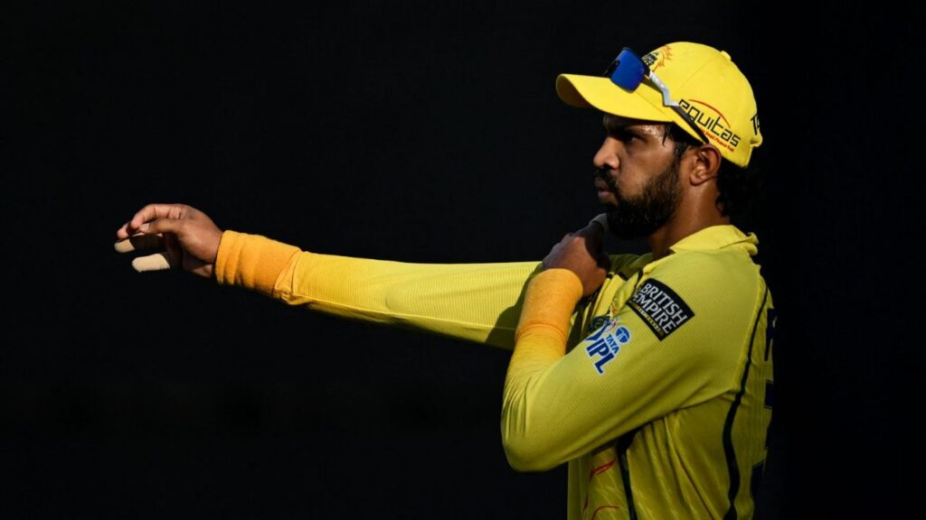 রুতুরাজ গায়কোয়াড়কে ছাড়বে সিএসকে? আরোন ফিঞ্চের বোমা মন্তব্য