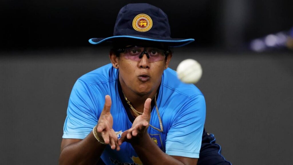 Ambidextrous spinner Shashini Gimhani in Sri Lanka’s T20 World Cup squad – শ্রীলঙ্কার টি২০ বিশ্বকাপ দল: চমক হিসেবে দলে অ্যাম্বিডেক্সট্রাস স্পিনার শশিনী গিমহানি