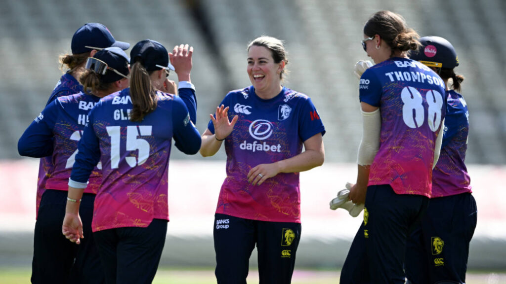 Hollie Armitage, Katie Levick cap dominant Durham win