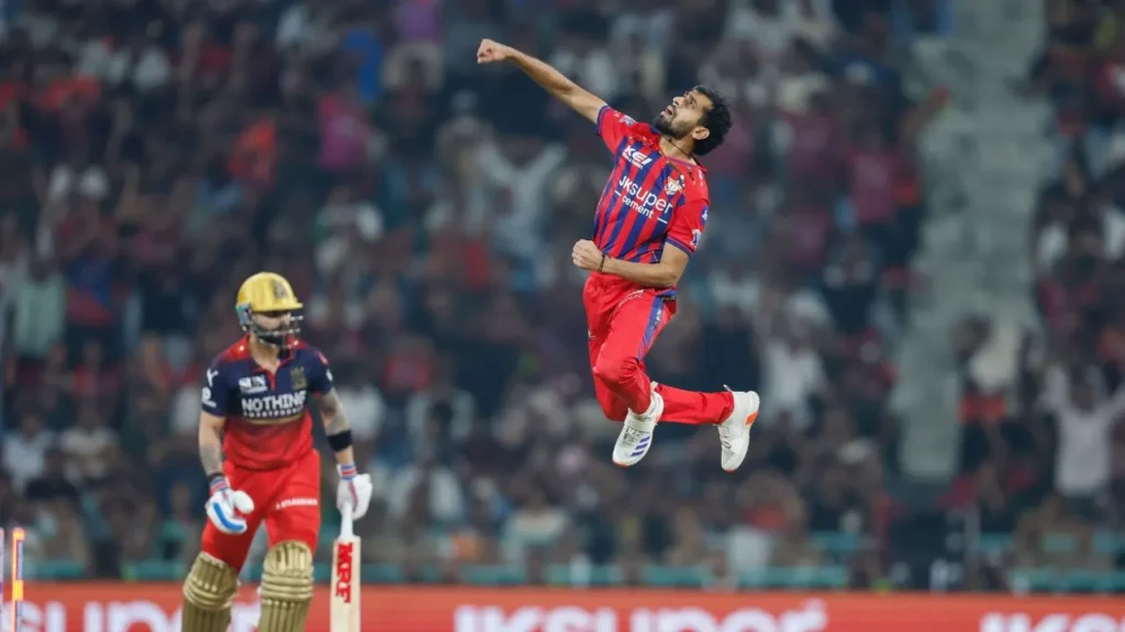 আইপিএল ২০২৬: বিরাট কোহলিকে আউট করে ট্রোলের শিকার লখনউয়ের প্রিন্স যাদব