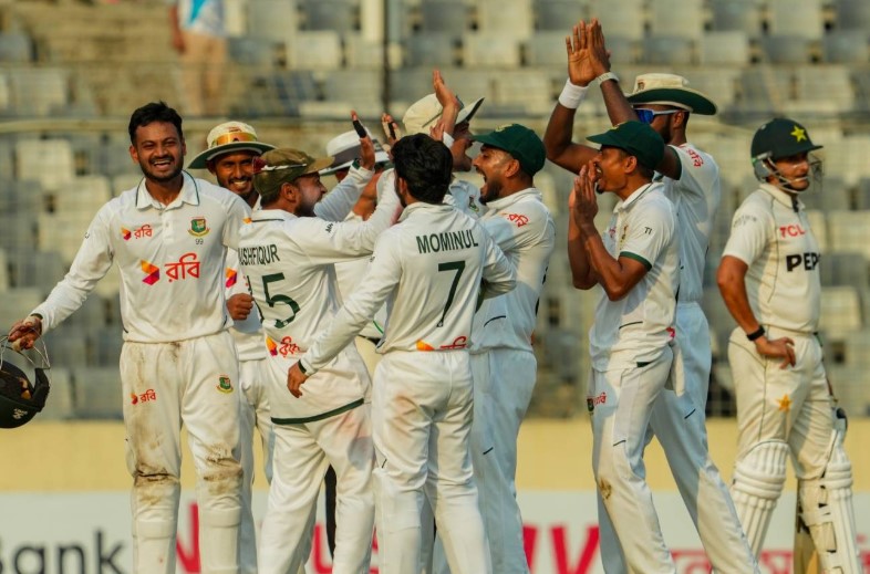 বিশ্ব টেস্ট চ্যাম্পিয়নশিপ: পাকিস্তানকে হারিয়ে ইংল্যান্ডকে টপকে ষষ্ঠ স্থানে বাংলাদেশ