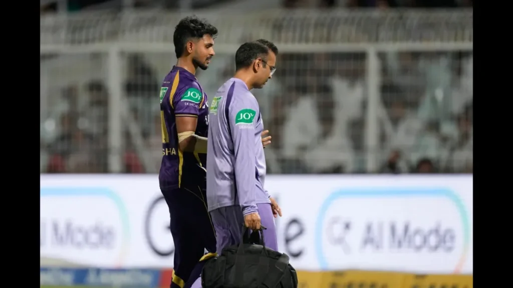 মাতিশা পাথিরানার আবার চোট: KKR বনাম GT ম্যাচে মাত্র ৮ বল বোলিংয়ের পর মাঠ ছাড়লেন কেন